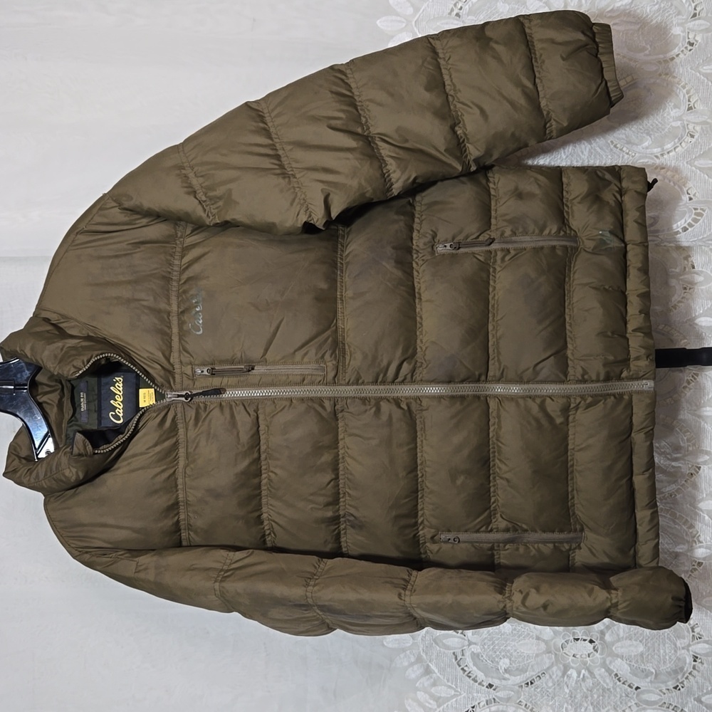 Cabela's Green Down Winter Coat Classic Fit sz Medium